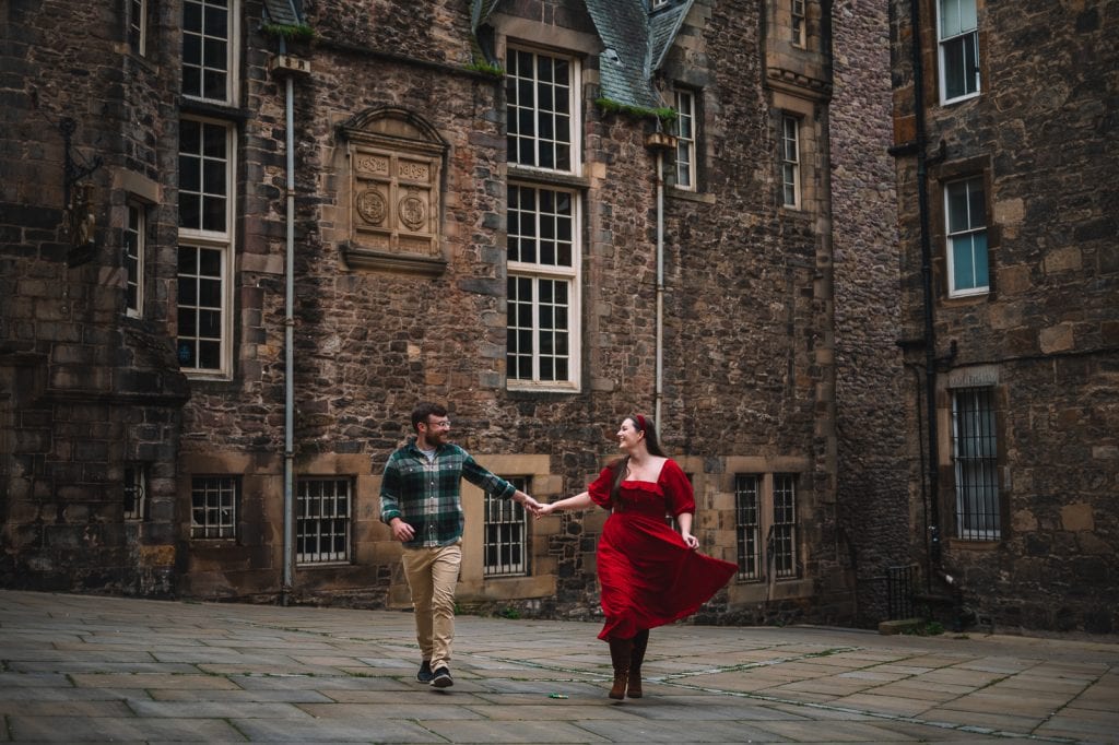 mandy and benjie edinburgh couples photoshoot