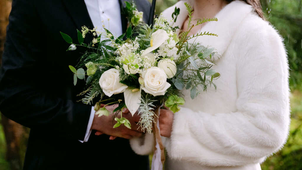 Phoebe and Brad close up details