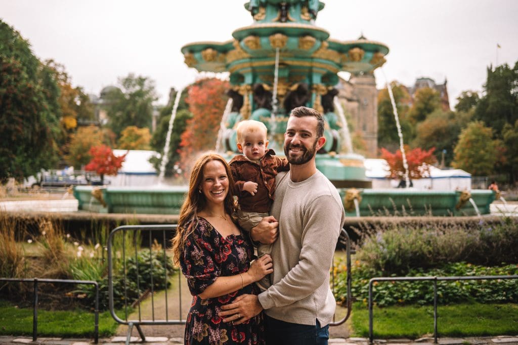 ali princes street gardens family photoshoot with baby in edinburgh