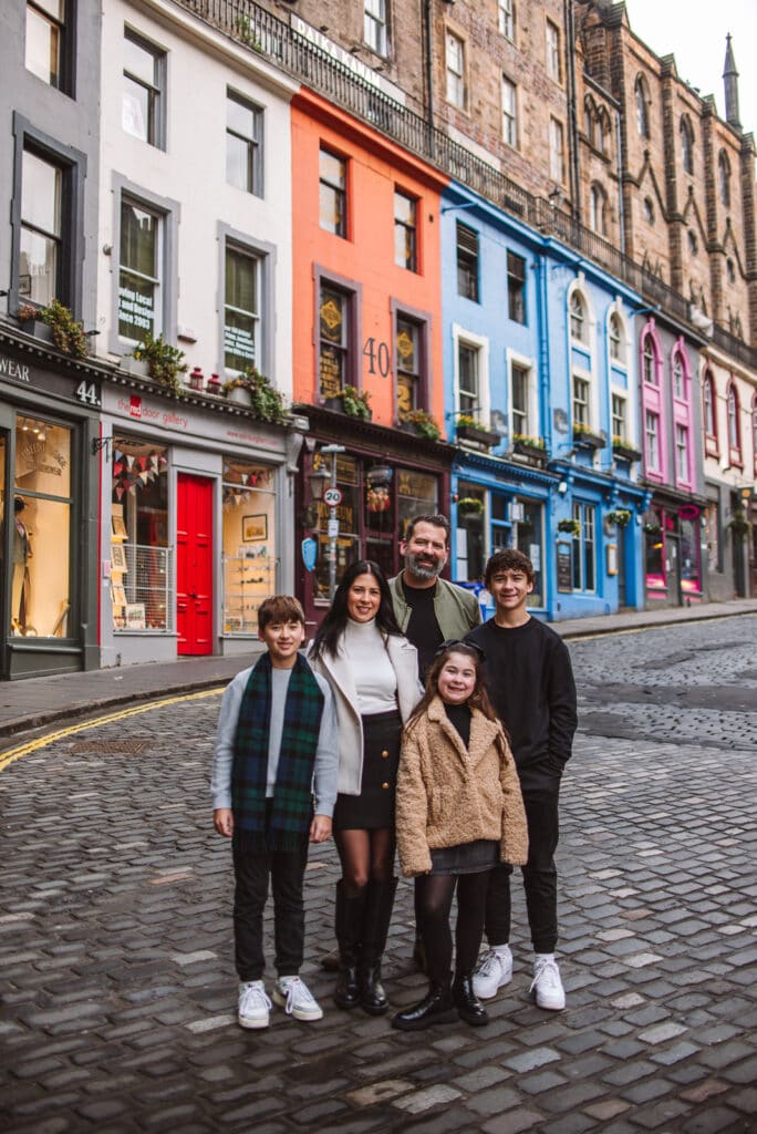 jennifer and family edinburgh photoshoot victoria street