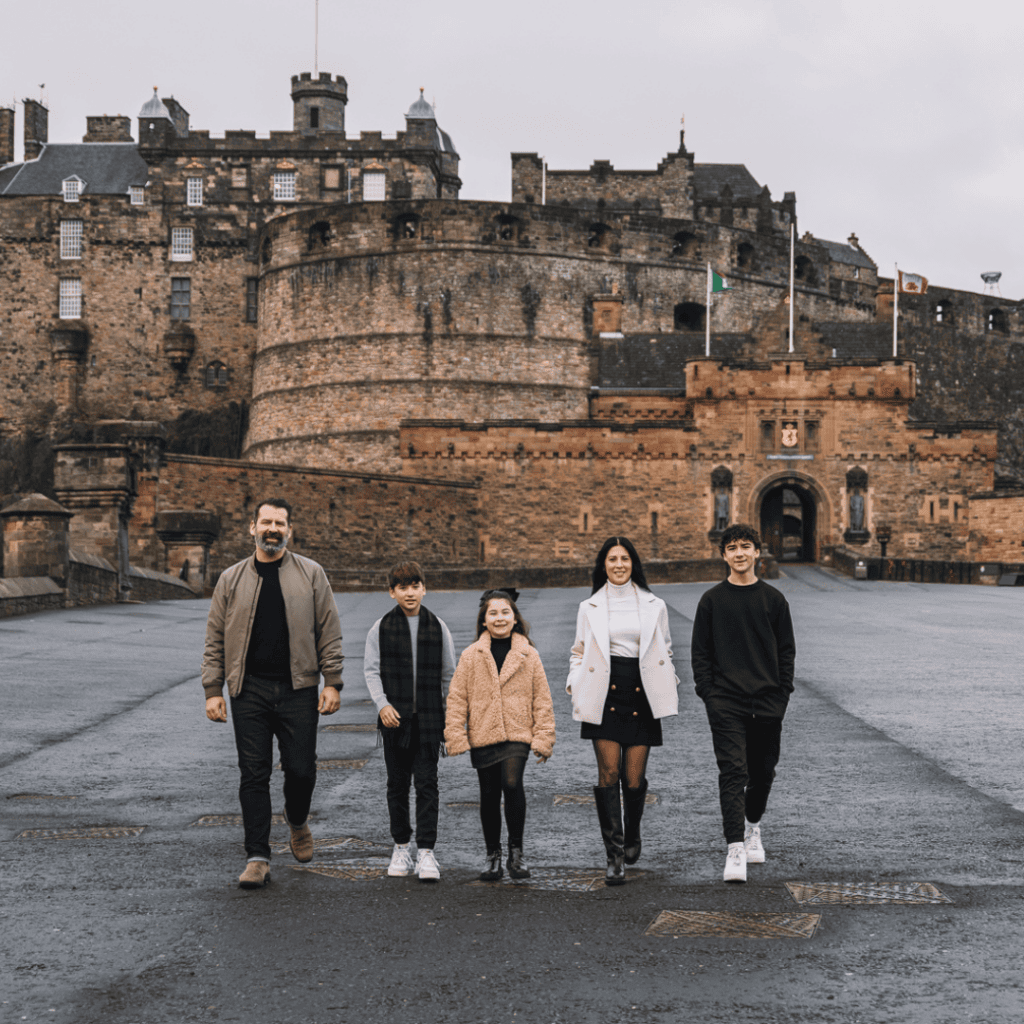 jennifer family photos edinburgh castle plaza