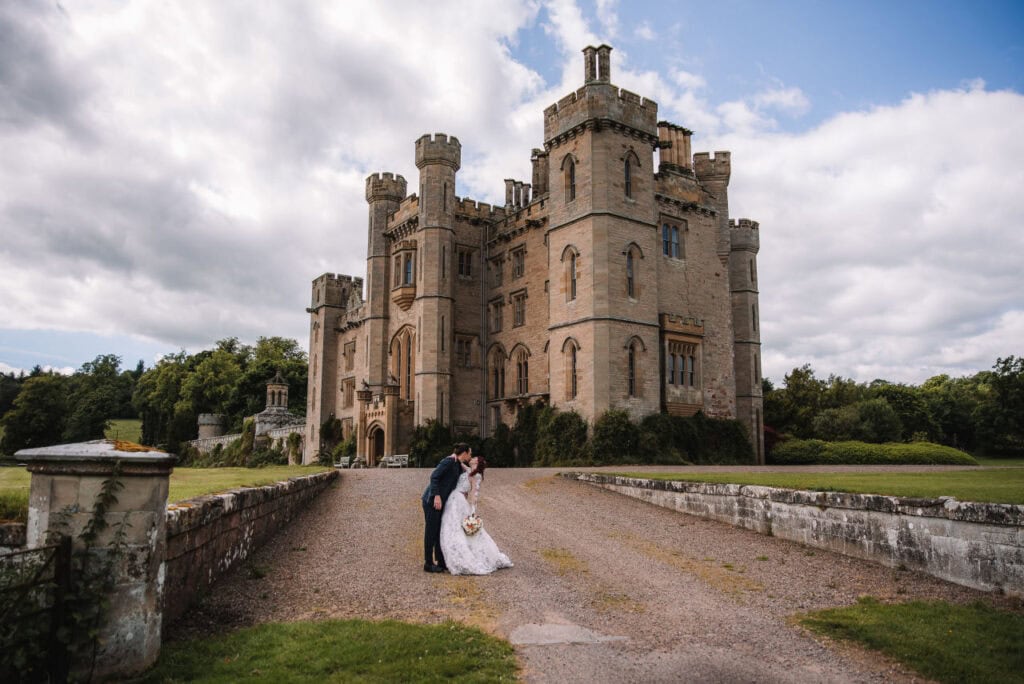 kalyn and matthew duns castle wedding photographer