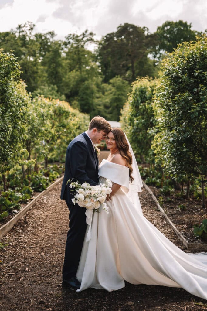 colstoun house wedding scotland helena and jesse garden