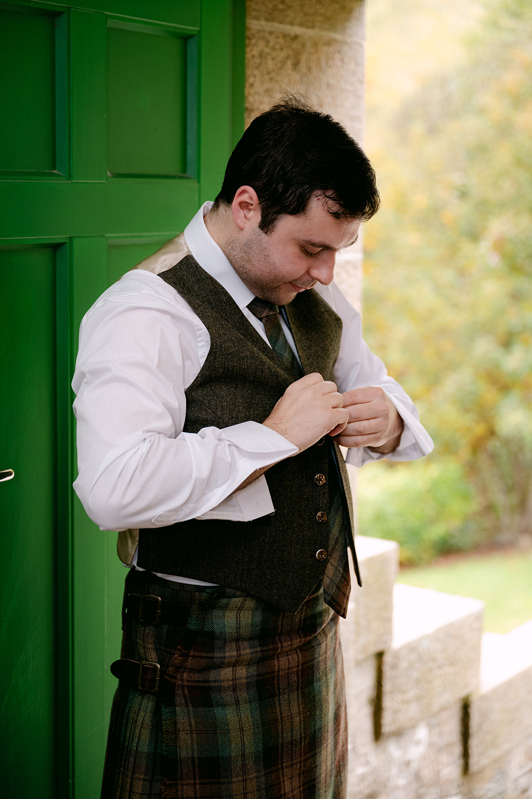 groom getting reading