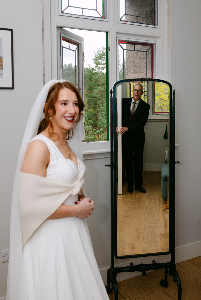 bride first look with her dad