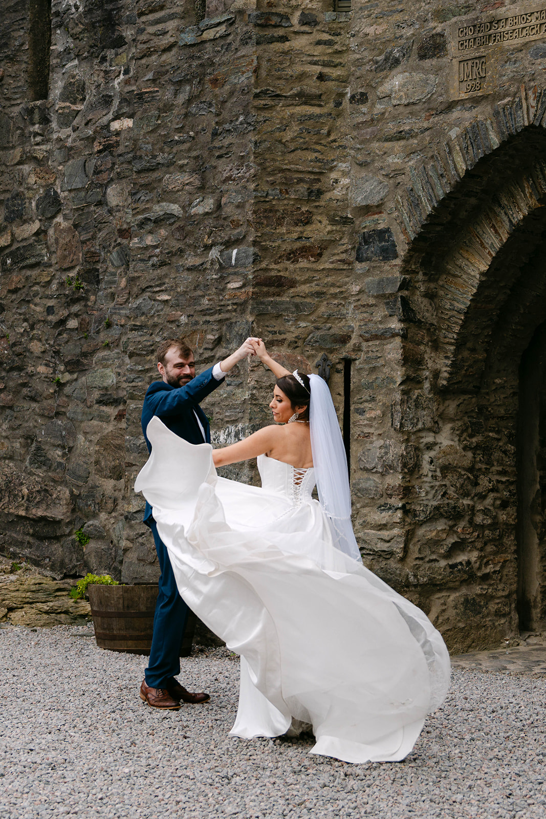 Ra'na and David eilean donan castle wedding