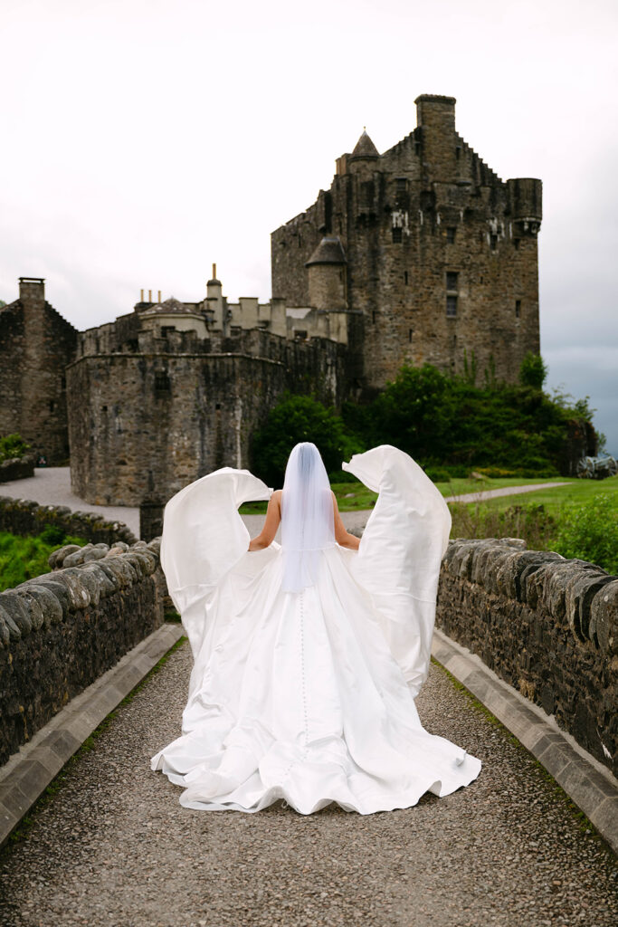 Ra'na and David eilean donan castle elopement